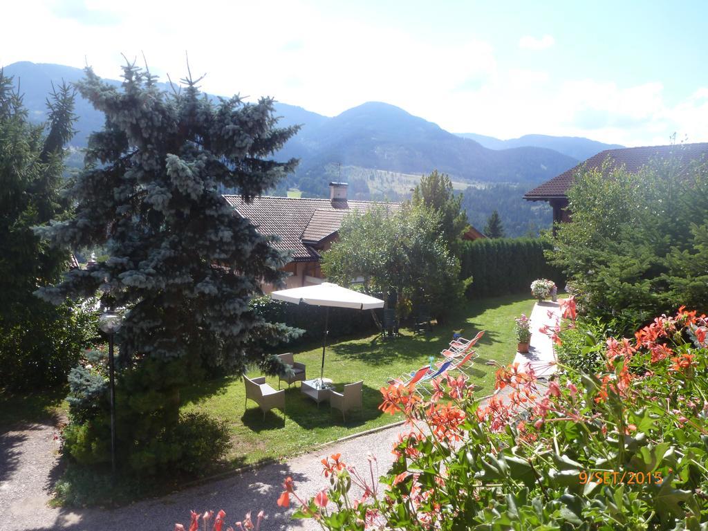 Villa Mirabell Cavalese Pokoj fotografie