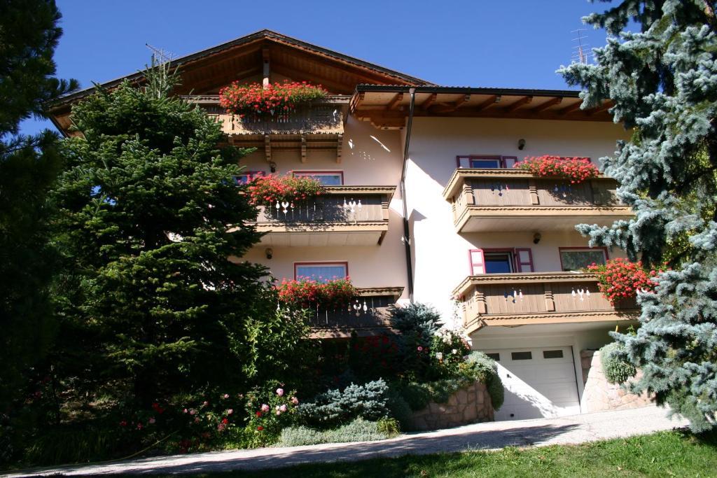 Villa Mirabell Cavalese Exteriér fotografie